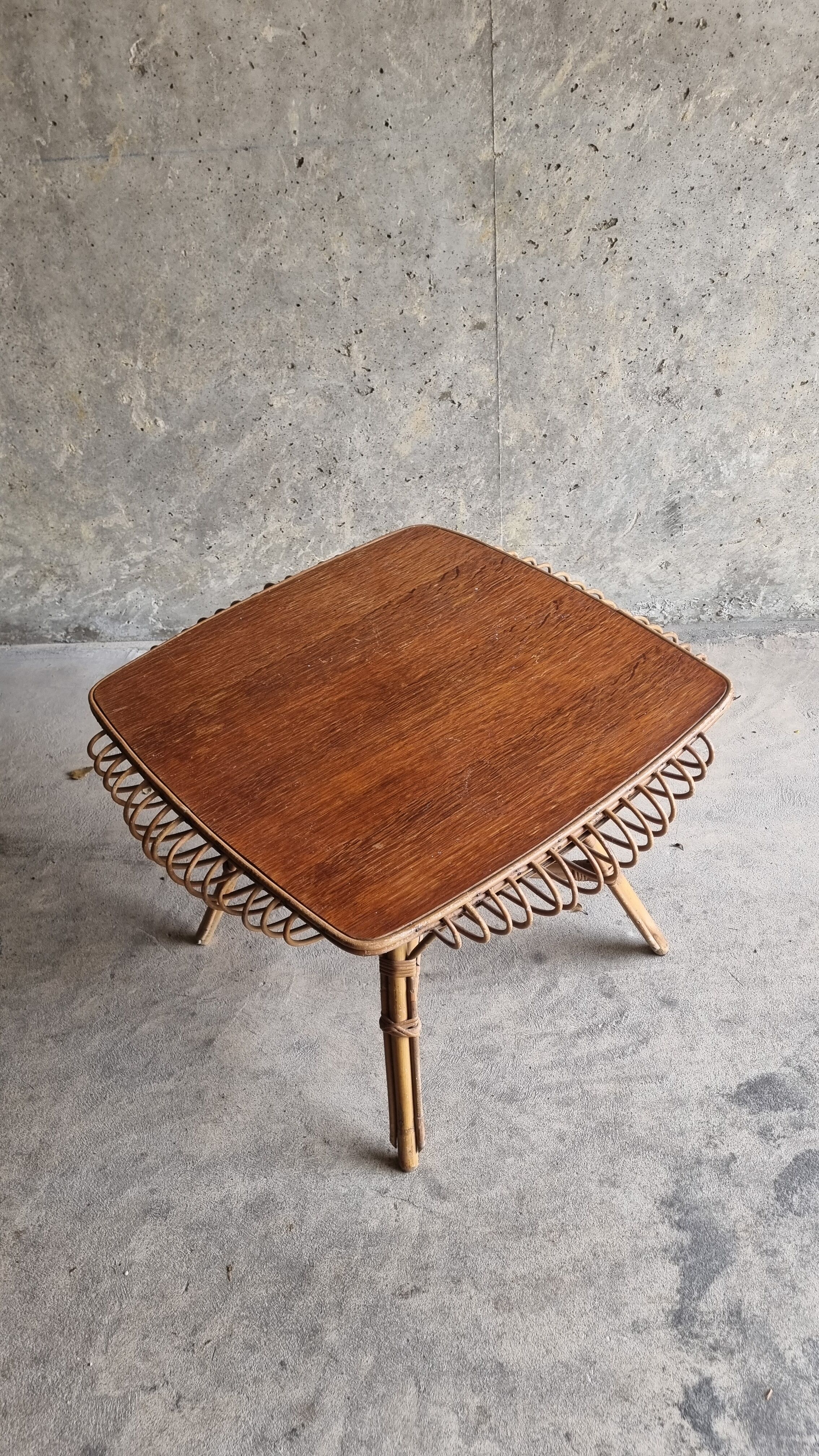 Table basse en rotin, années 70