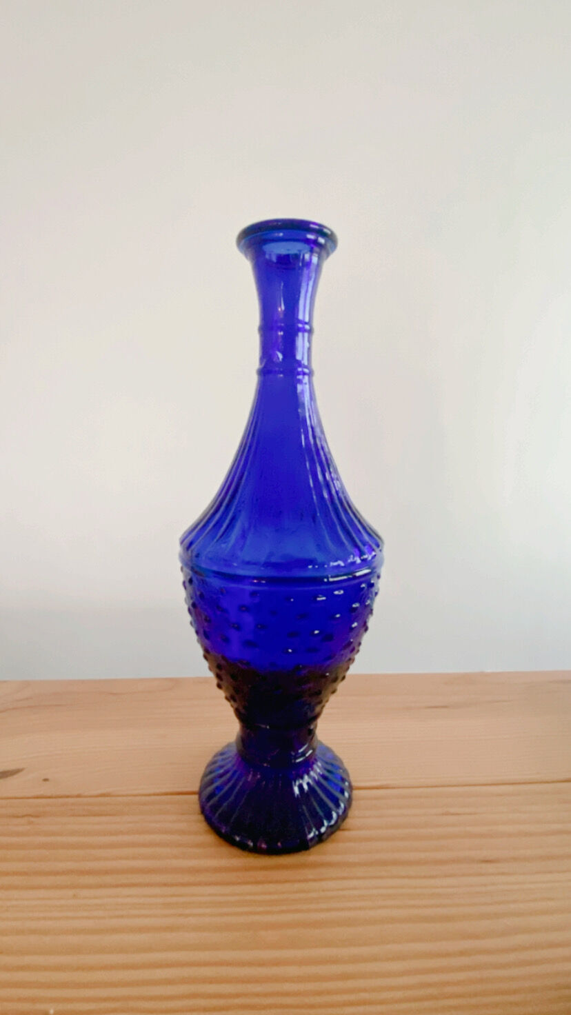 Vase bleu outremer