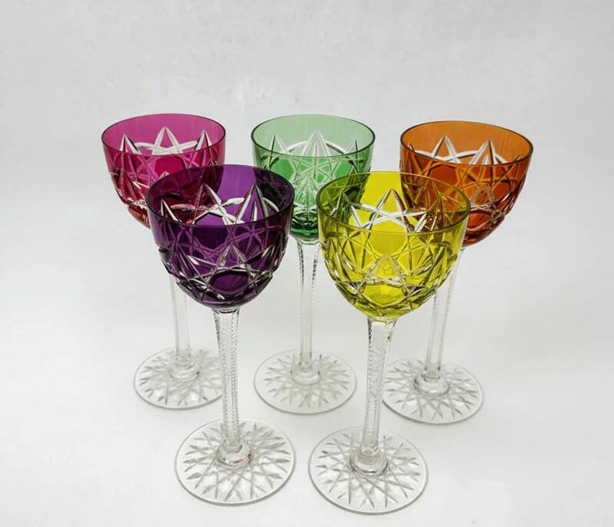 Set of 5 antique cut crystal glasses, double colour, 19 cm – Baccarat – Model S1136 – circa 18.