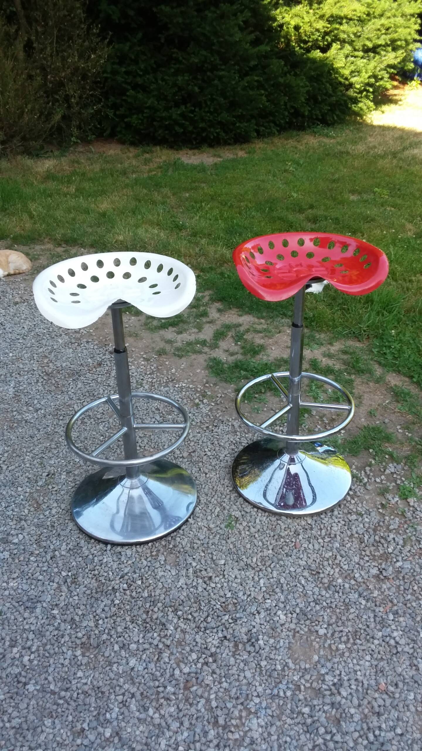 Pair of Etienne Fermigier designer stools, Mirima mower model, publisher