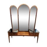 Venetian hairdresser with triptych mirror