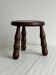 Petit tabouret tripode ancien en bois