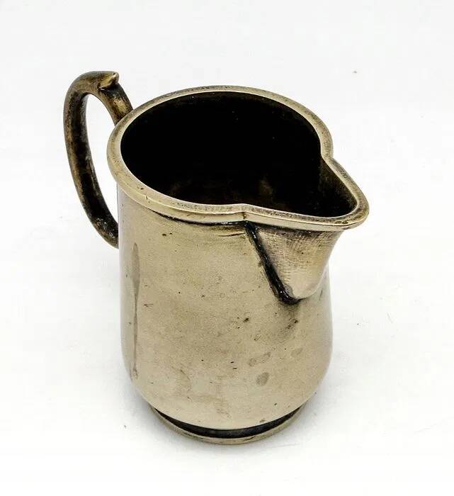 A8C Fraget vintage milk jug