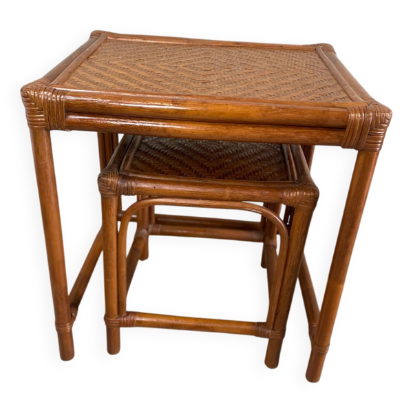 Tables gigognes en rotin