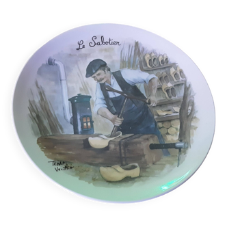 Provence ceramic plate .oriol la terra vecchia le sabotier