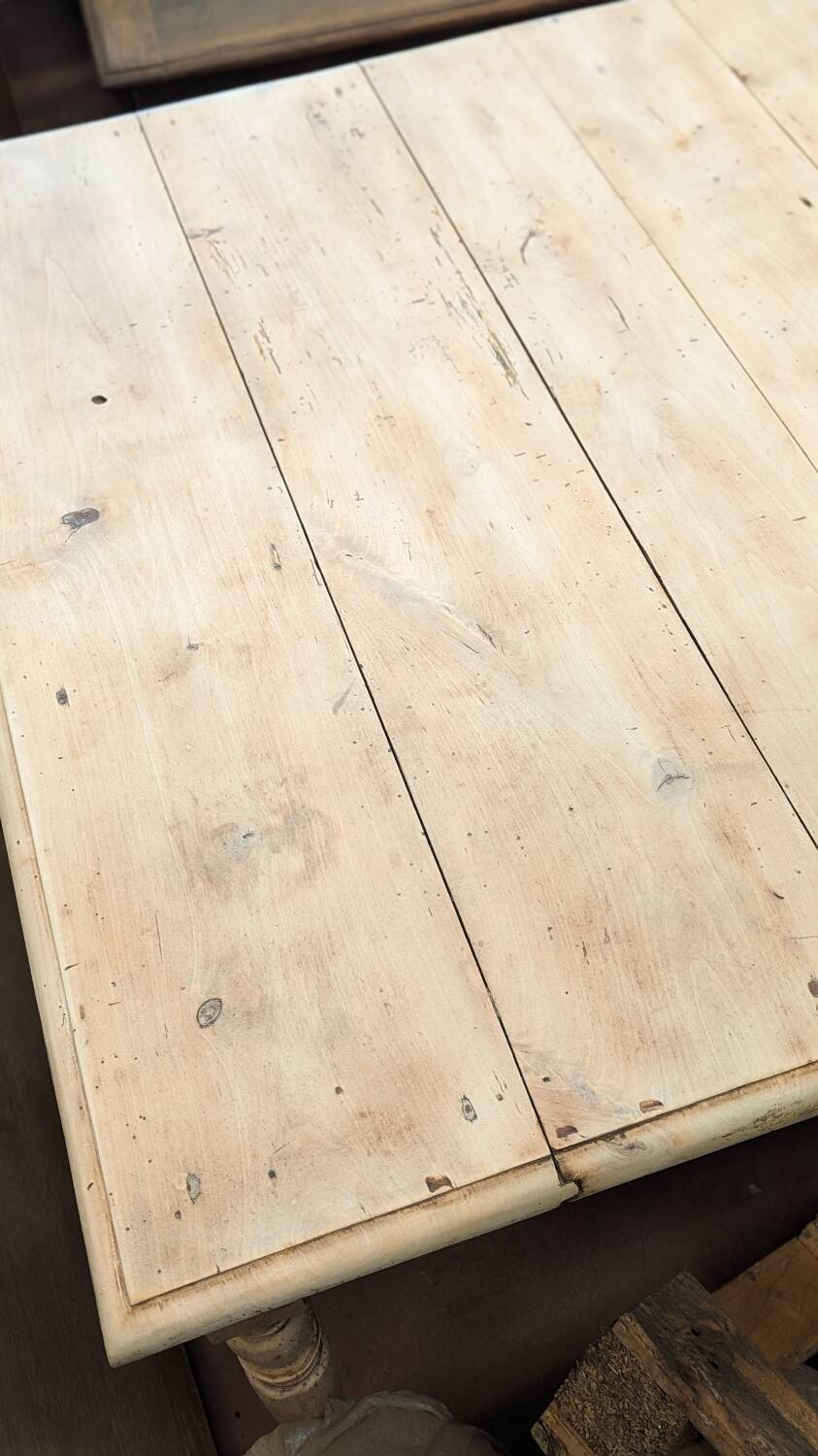 Table à manger 4/6 personnes