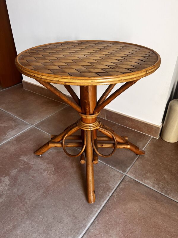 Guéridon en rotin