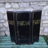 Art-deco sheet metal firewall screen