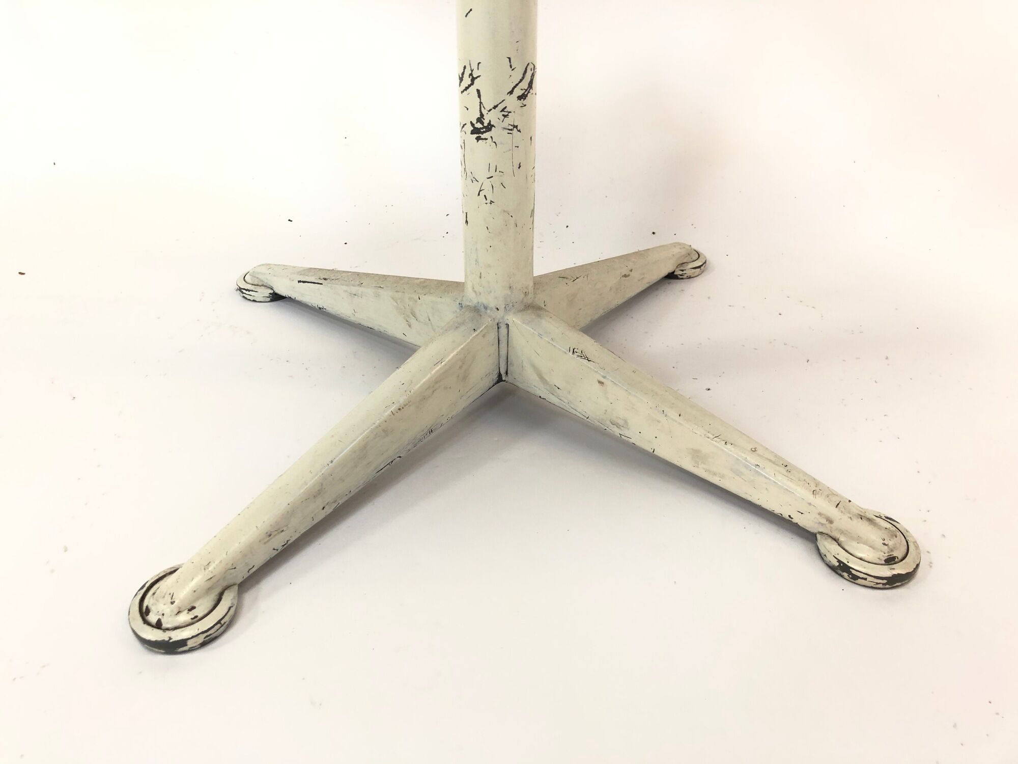 Industrial drawing work chair designed by Friso Kramer for Ahrend De Cirkel Netherlands