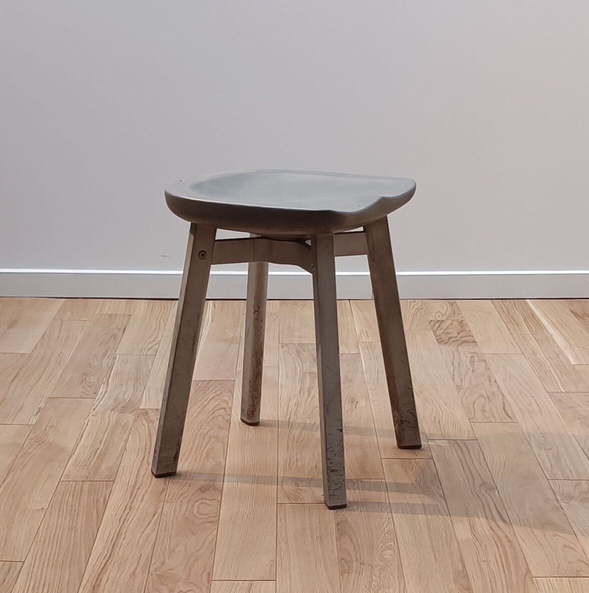 Su stool, emeco
