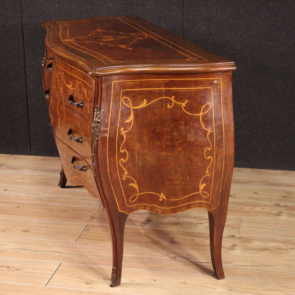 20th century Louis XV style chest of drawers