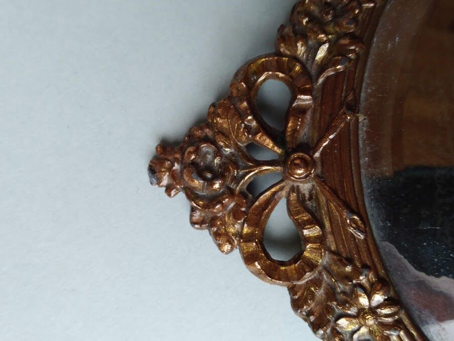 Mirror opposite hand late nineteenth 12x26cm