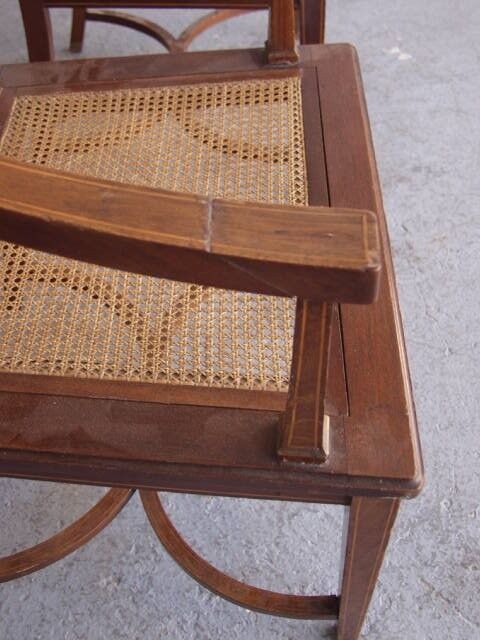 Set of 8 chairs and two fautuils of English style mahogany and mahogany veneer