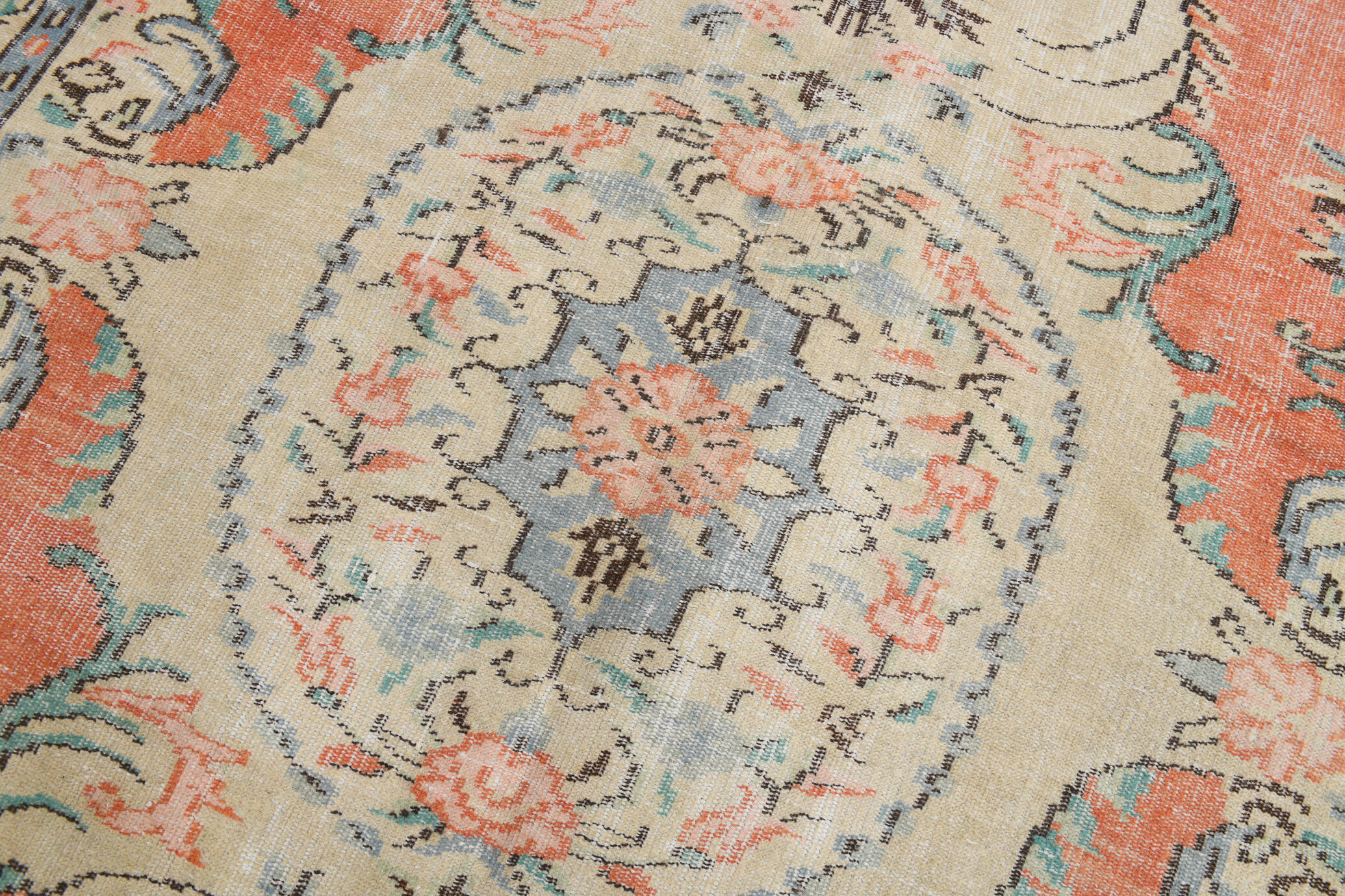 Oriental Handmade Vintage Rug