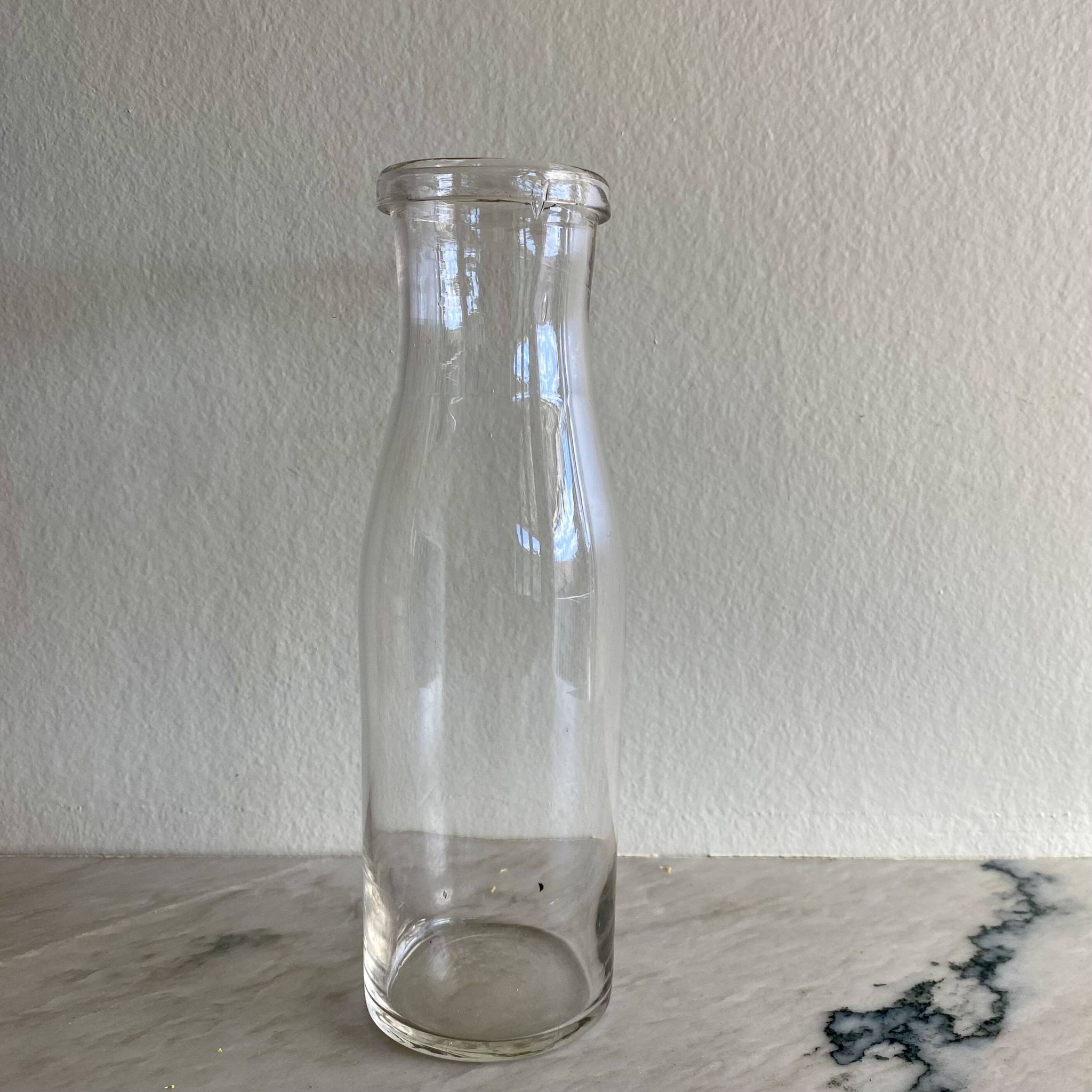 Bouteille de lait, vase