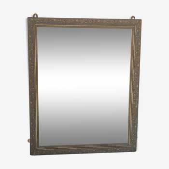 Bevelled golden mirror 71x87cm
