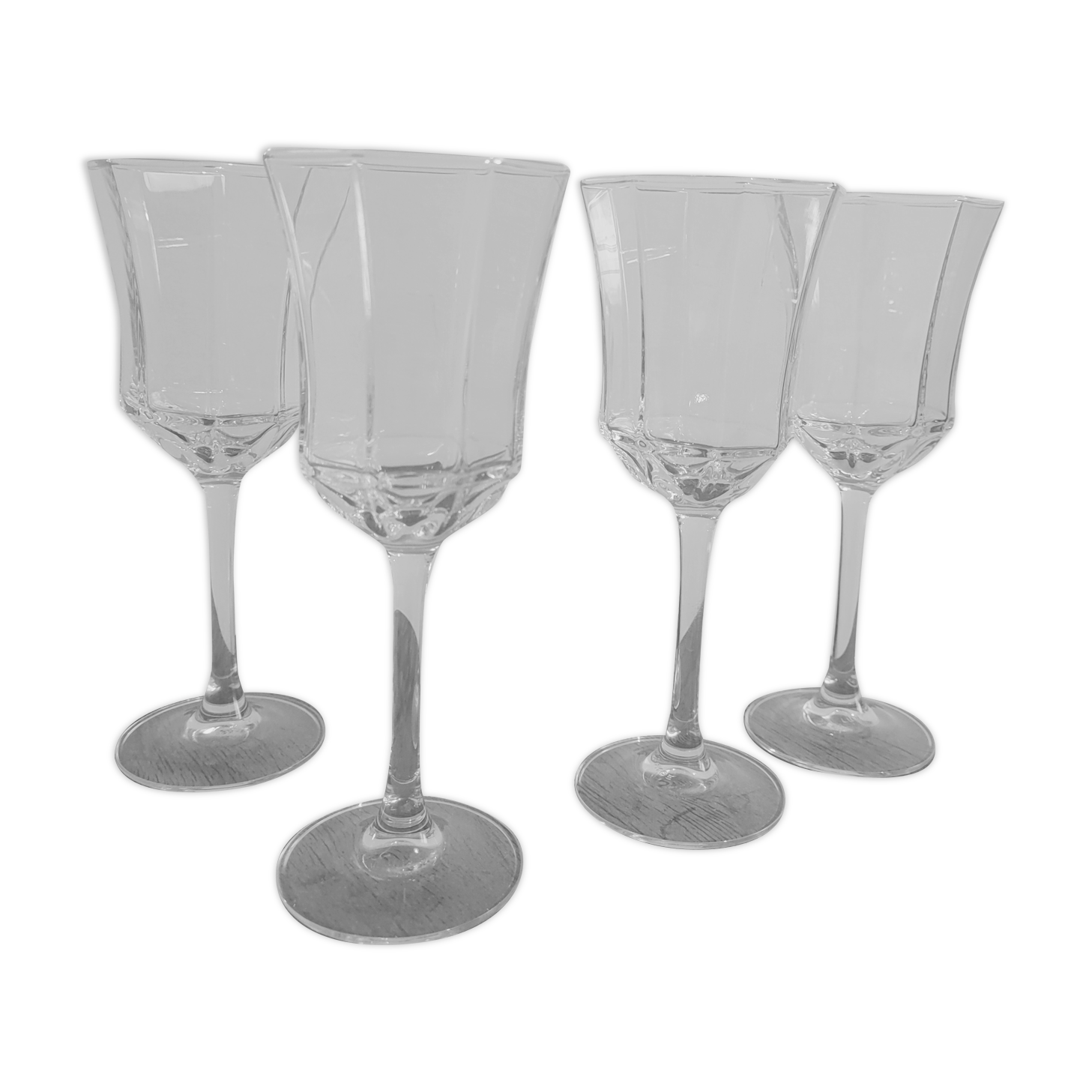 Set of 4 wine glasses
