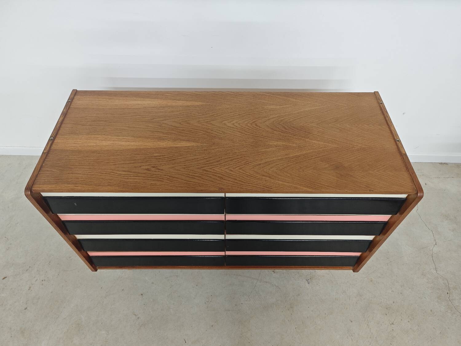Commode U 453 Rose 8 drawers Jiri Jiroutek for Interior Prague 1962