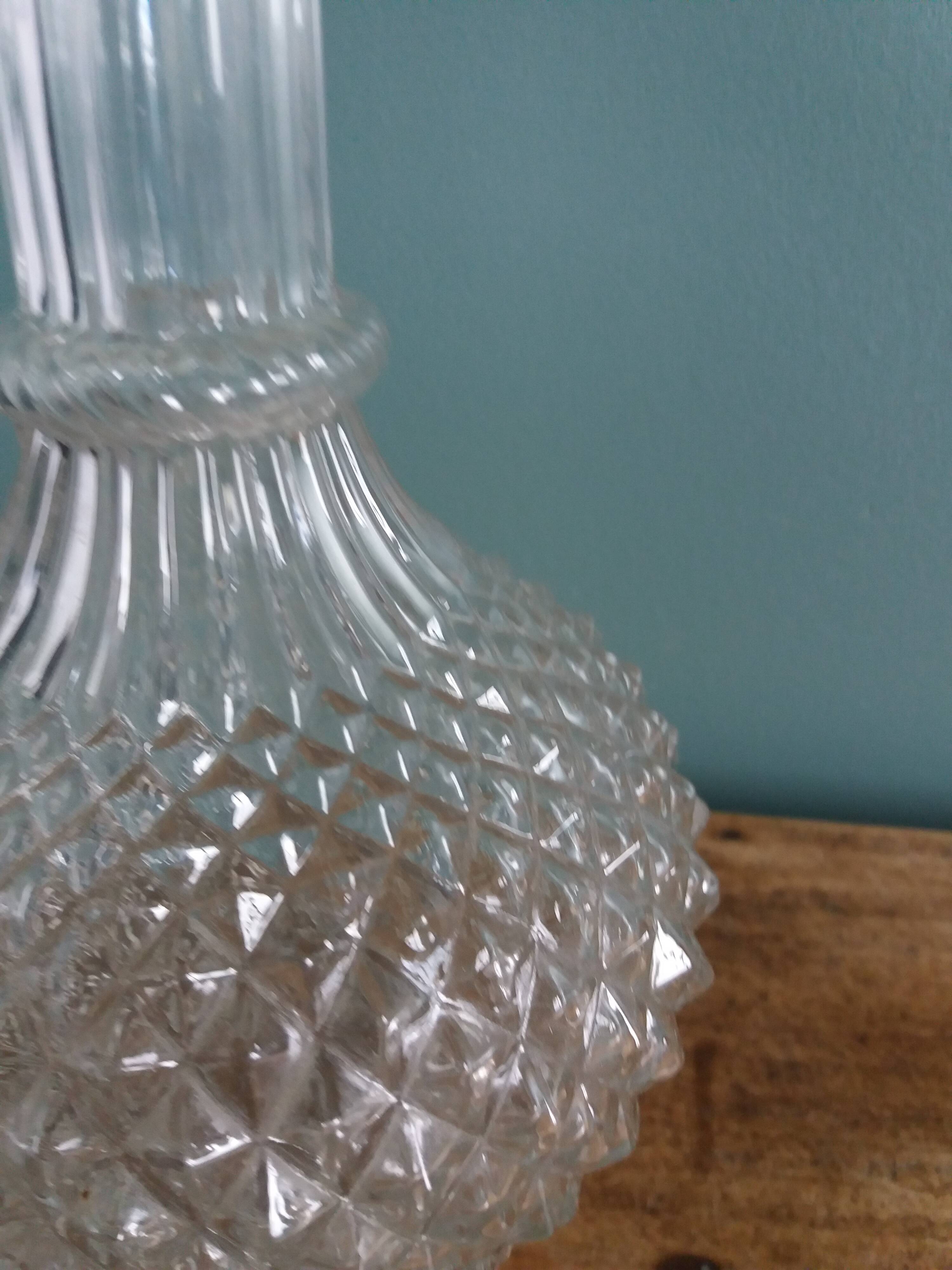Glass carafe vase with pineapple diamond point decoration