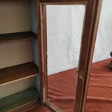 Showcase to pose nineteenth century walnut