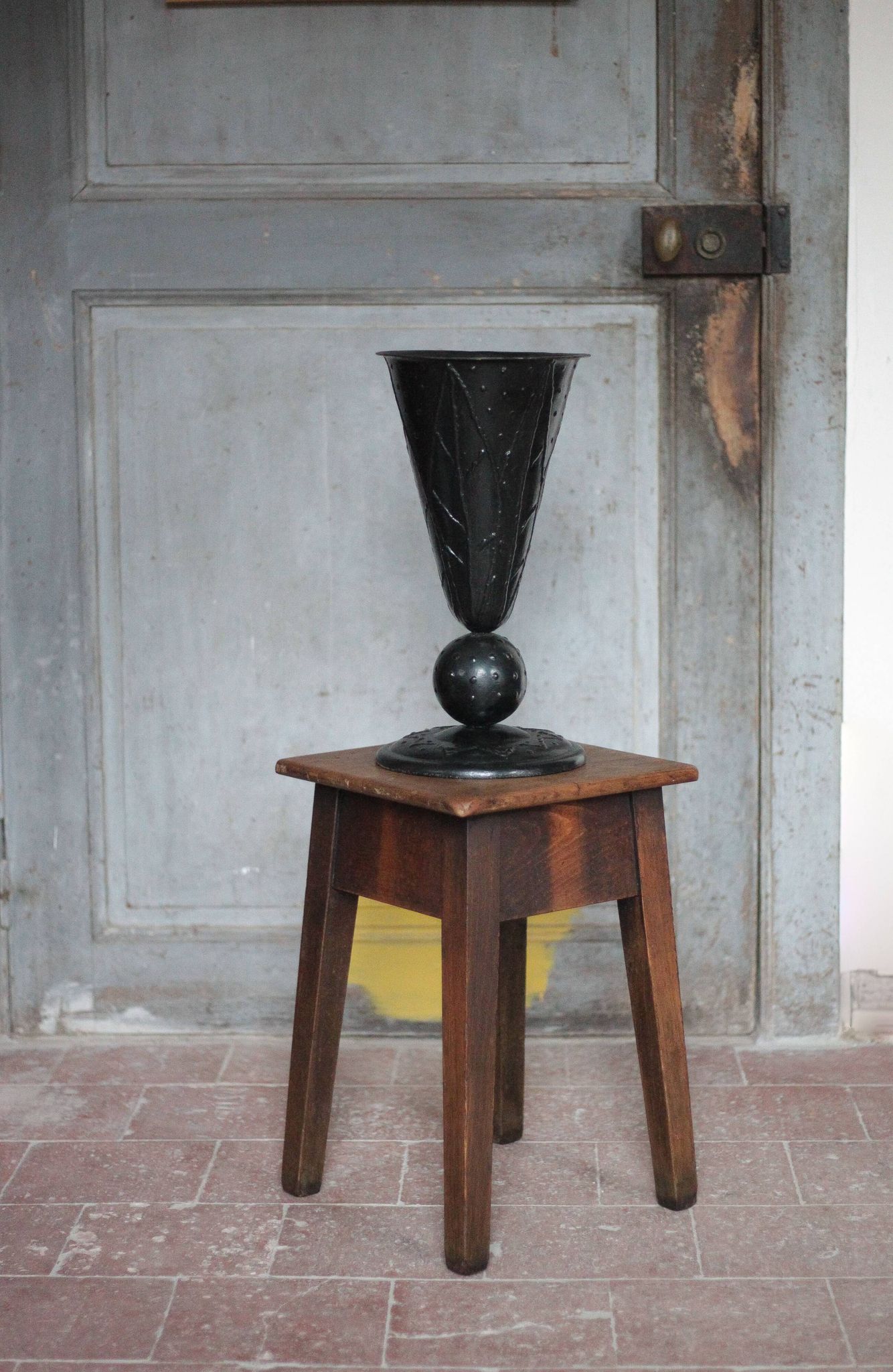 Vase unique fait par artisan ferronnier, vase vintage, collection