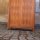 Armoire vintage année 50 en chêne pieds compas