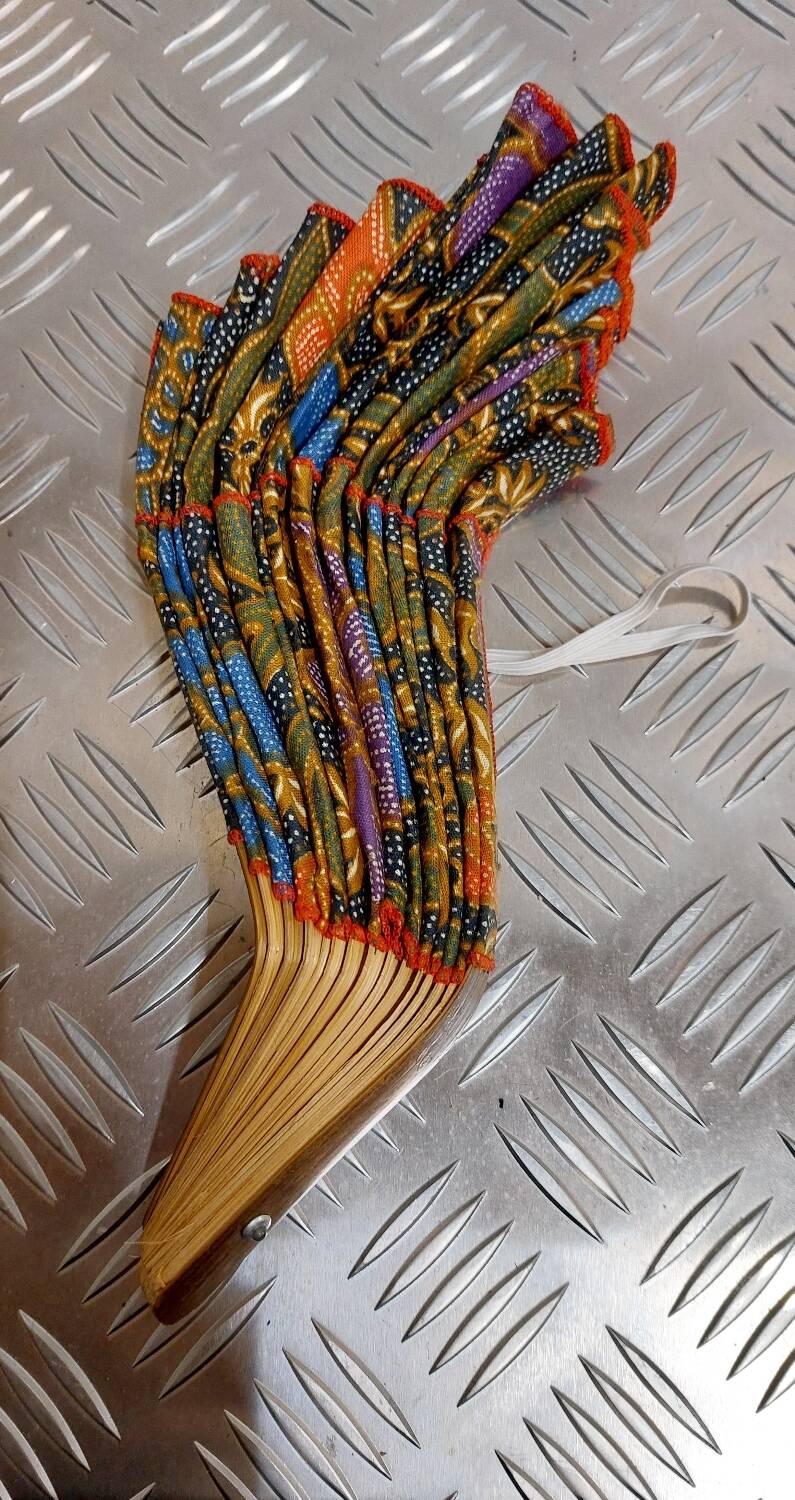 Hat-shaped fan (Ref: Mag)