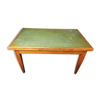 Vintage oak extendable table