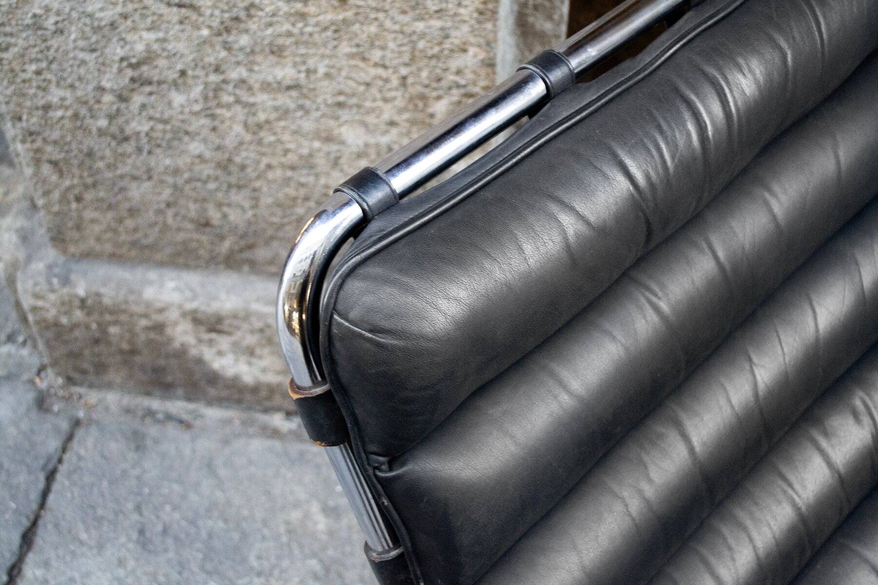 MR chaise longue by Ludwig Mies Van Der Rohe for Knoll, 1980s