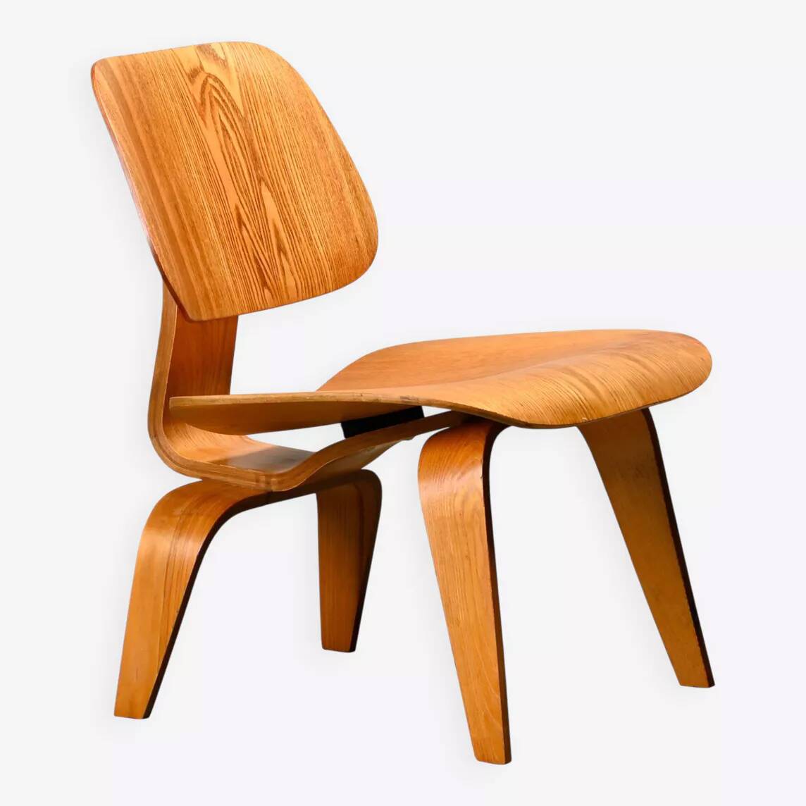 Charles & Ray Eames Early LCW Ash Lounge Chair for Herman Miller, 1950