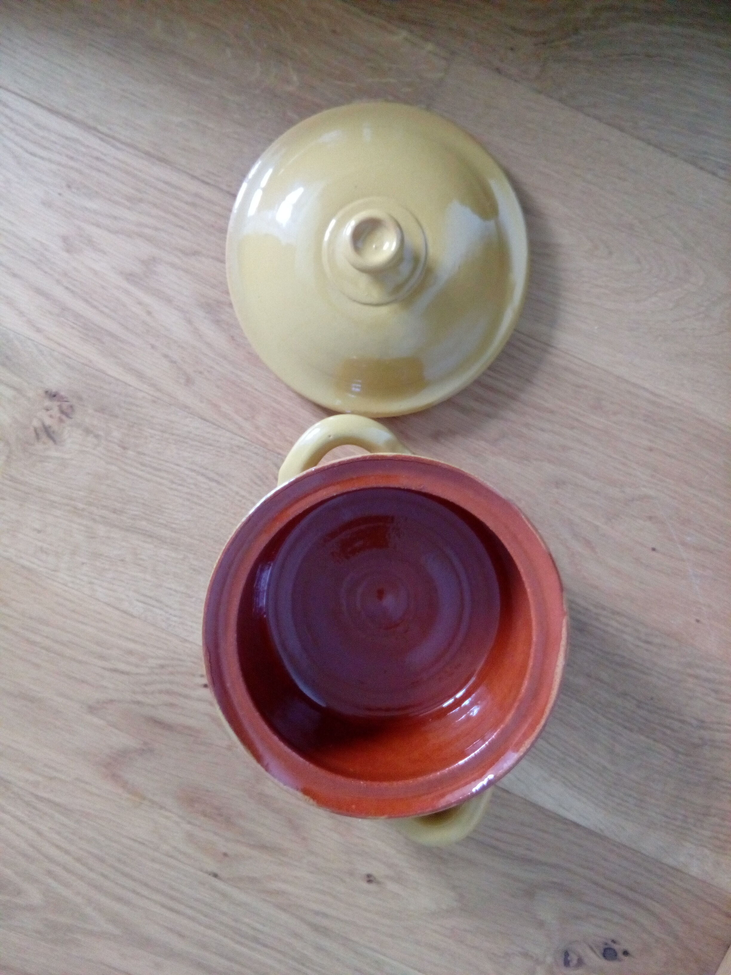 Pot with lid, ceramic soup maker enamelled with mustard yellow