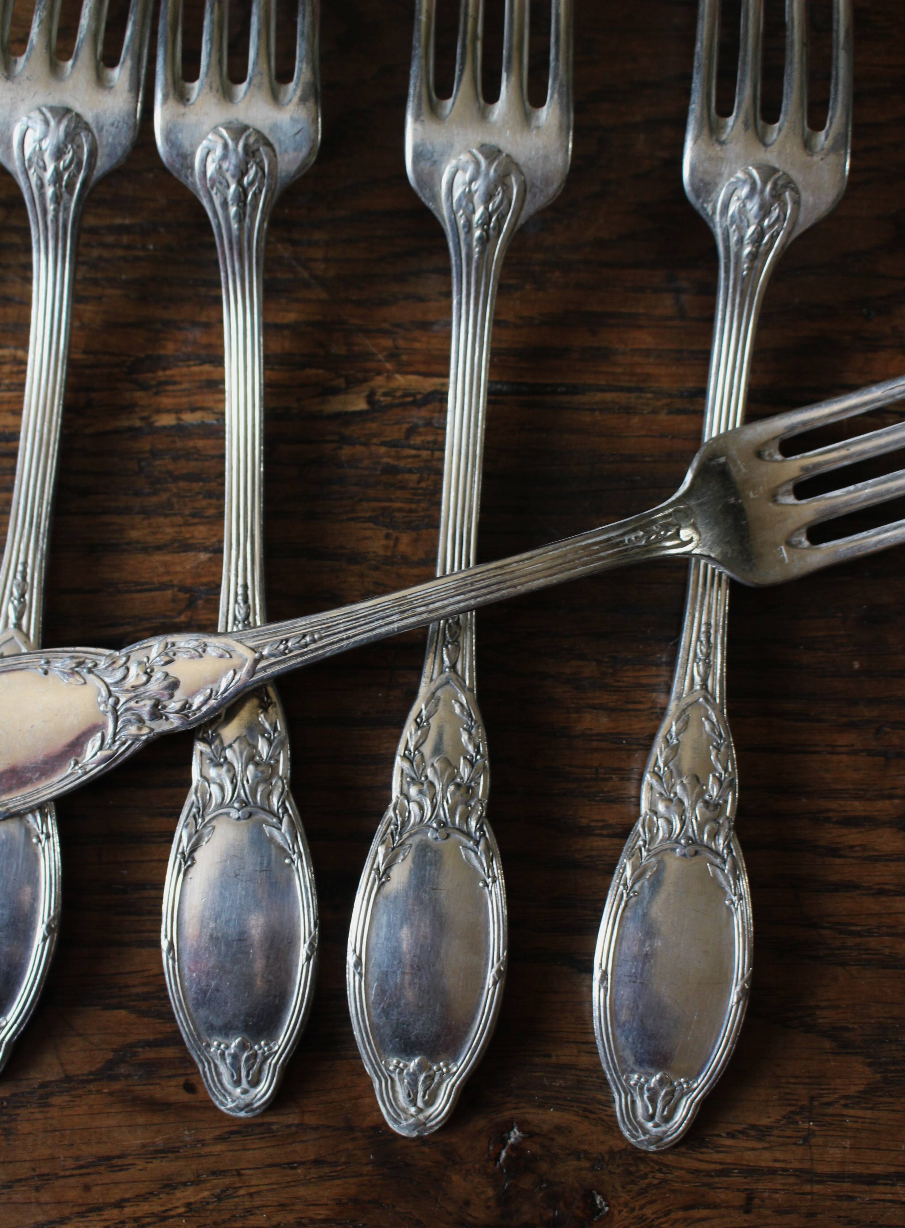 A set of 6 silver-plated foliage forks