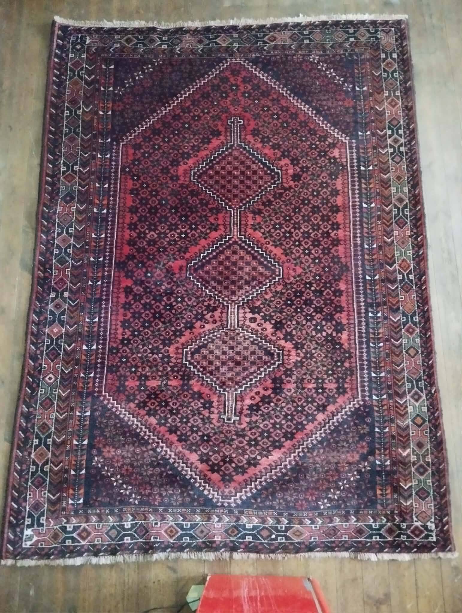 Handmade Persian Shiraz rug 280x200cm