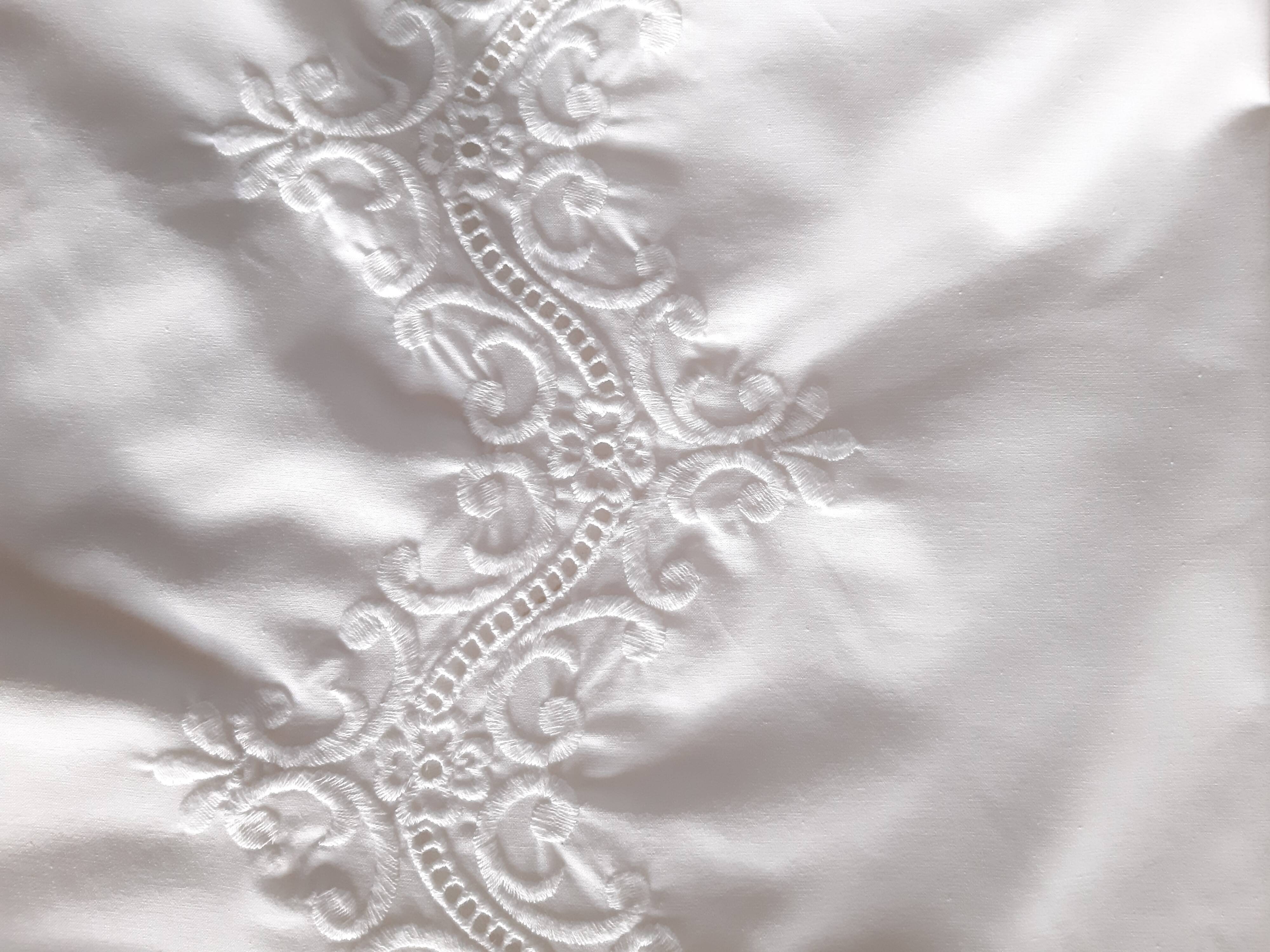 Embroidered tablecloth and 12 towels