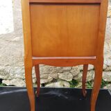 Very nice nightstand