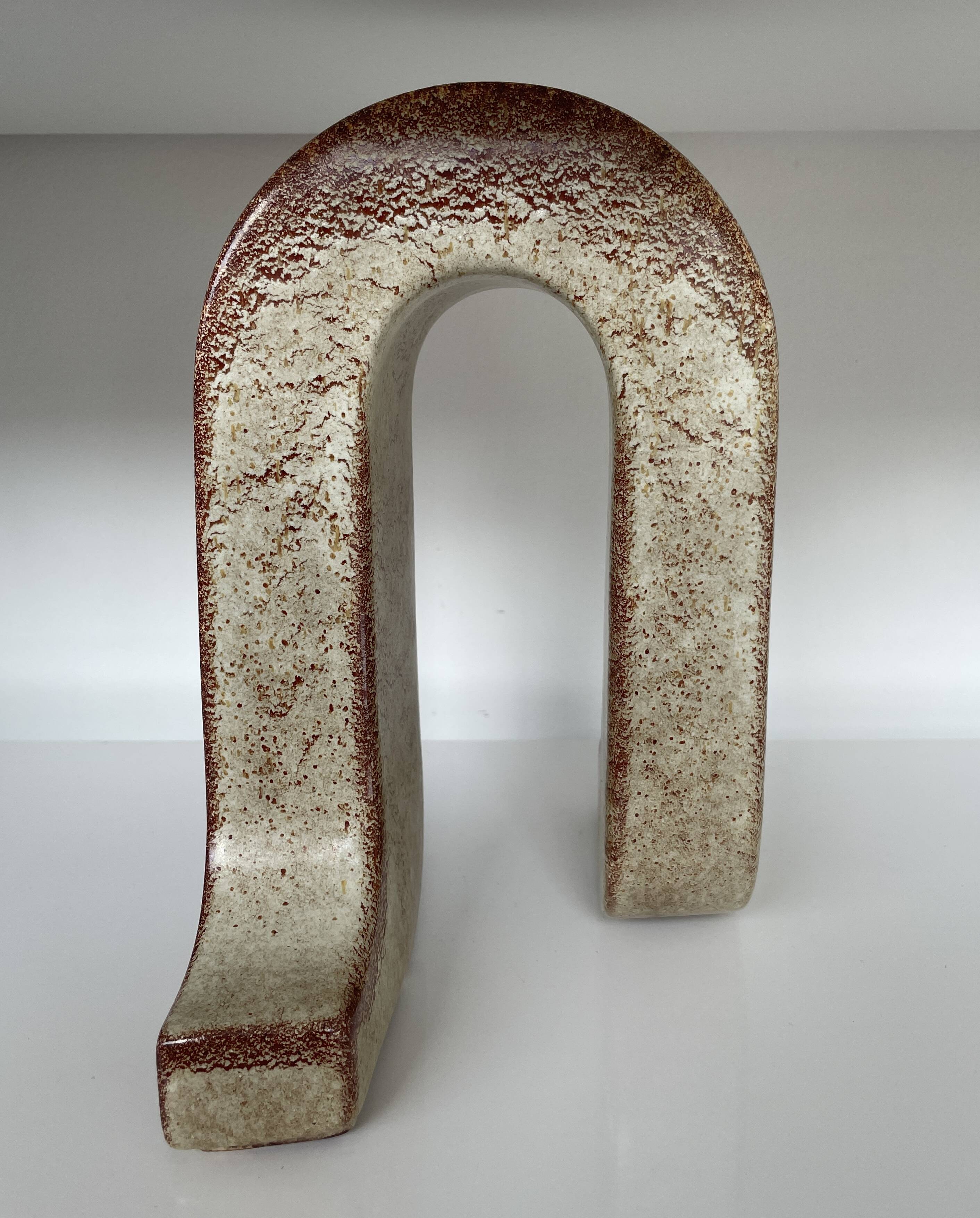 Sculptural double vase in glazed ceramic, design by roberto rigon