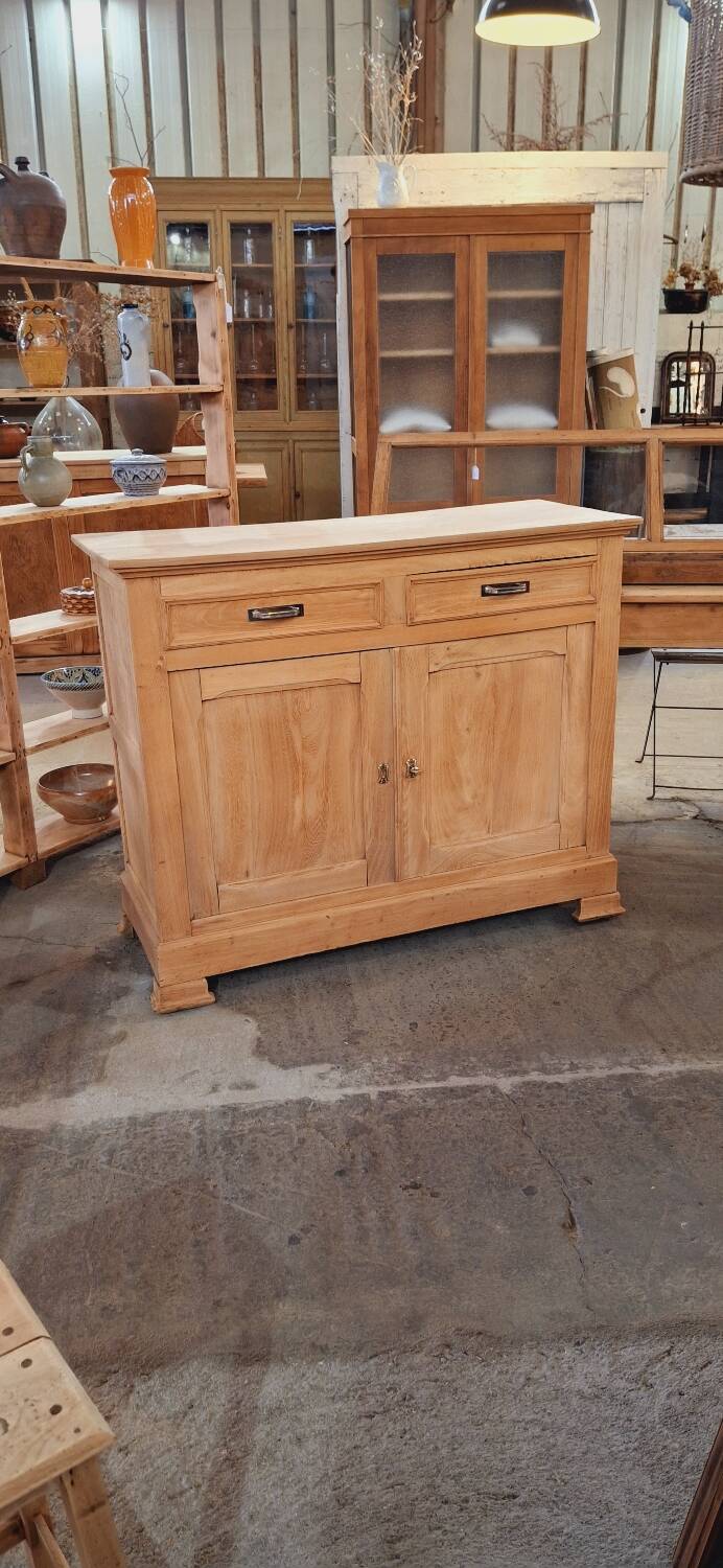 Old buffet