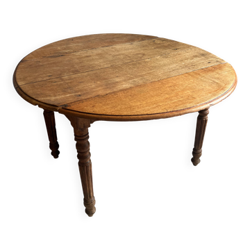 Louis Philippe round table