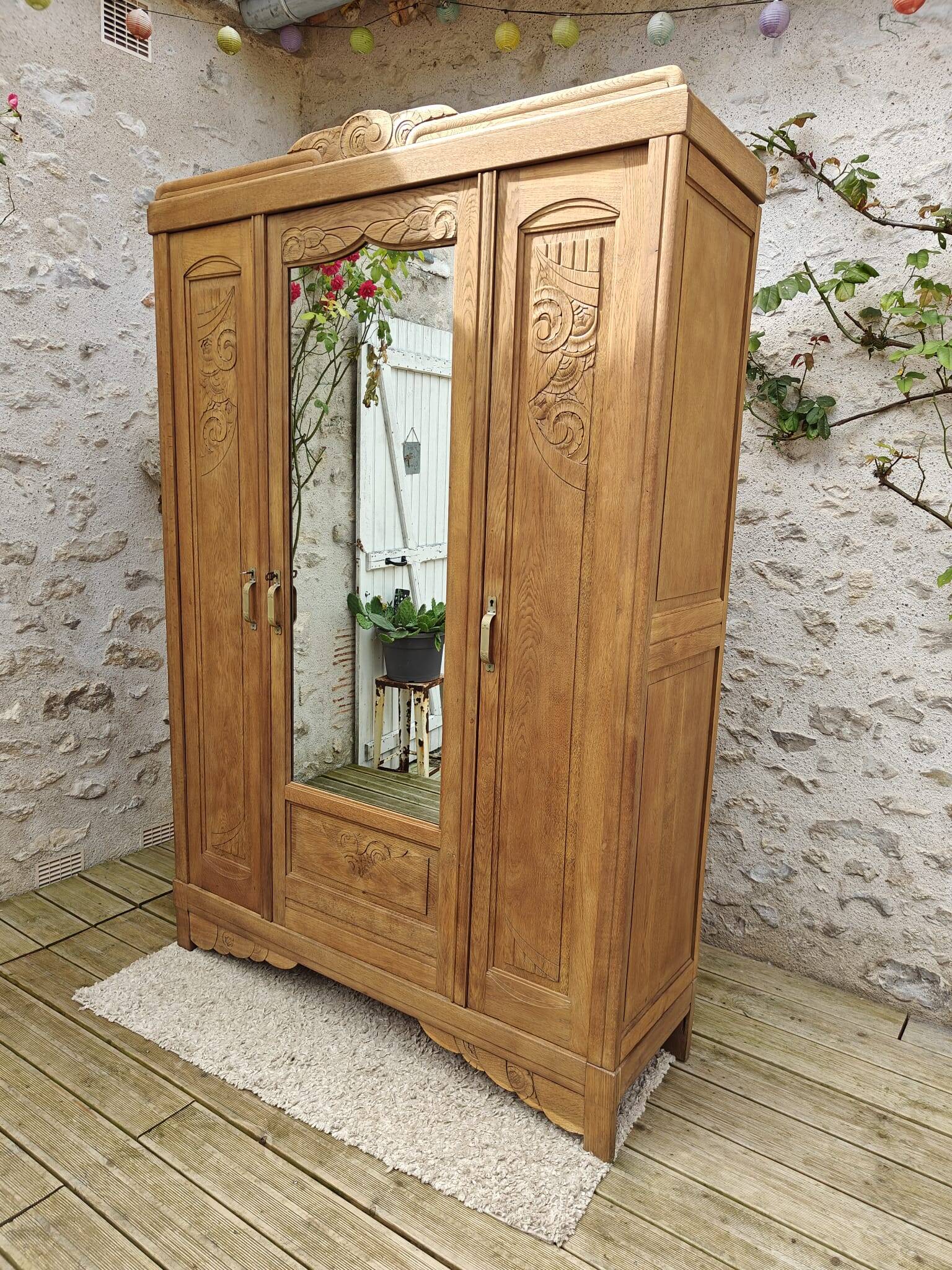 Art deco oak cabinet