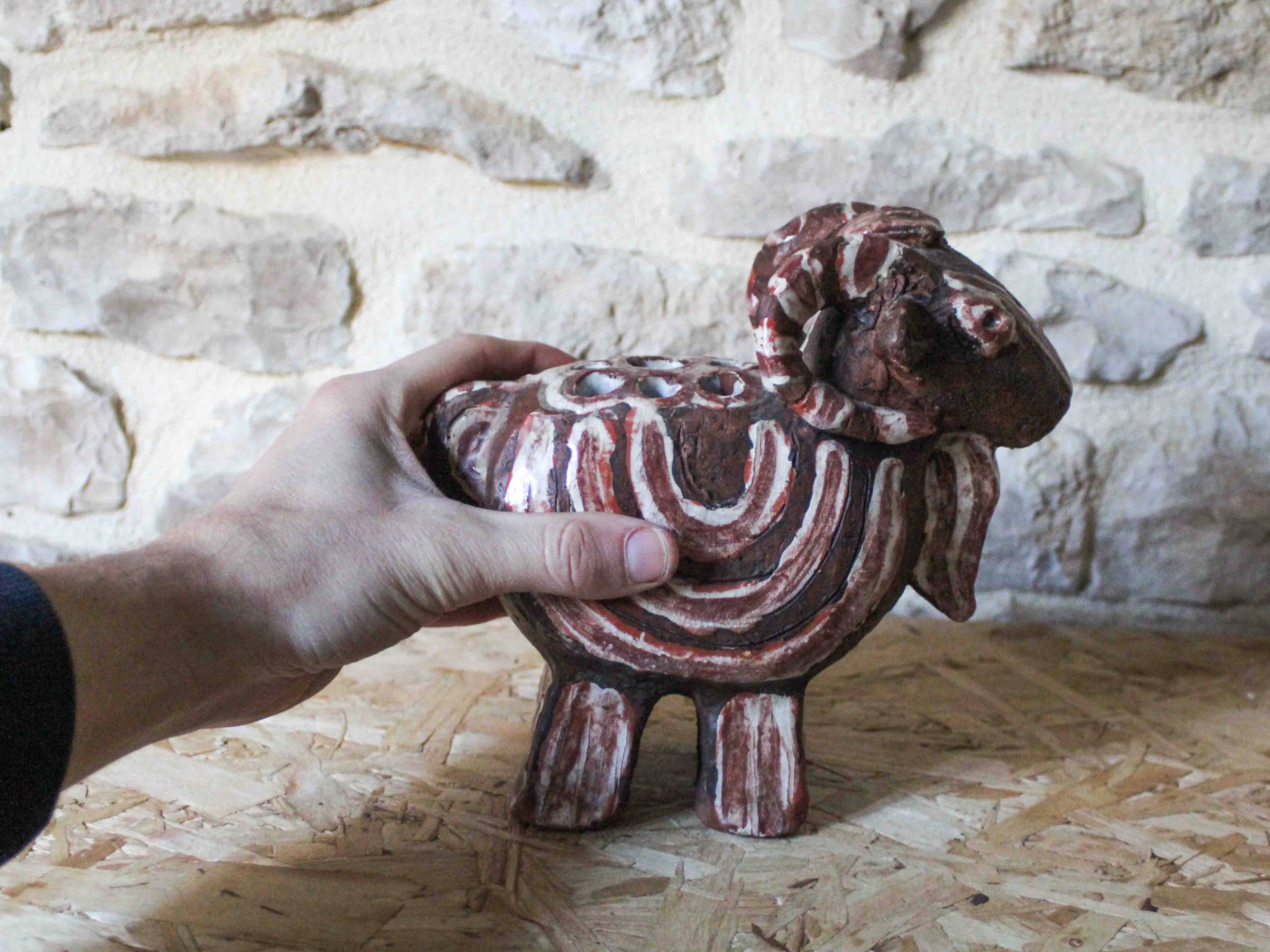 Ceramic flower picker ram