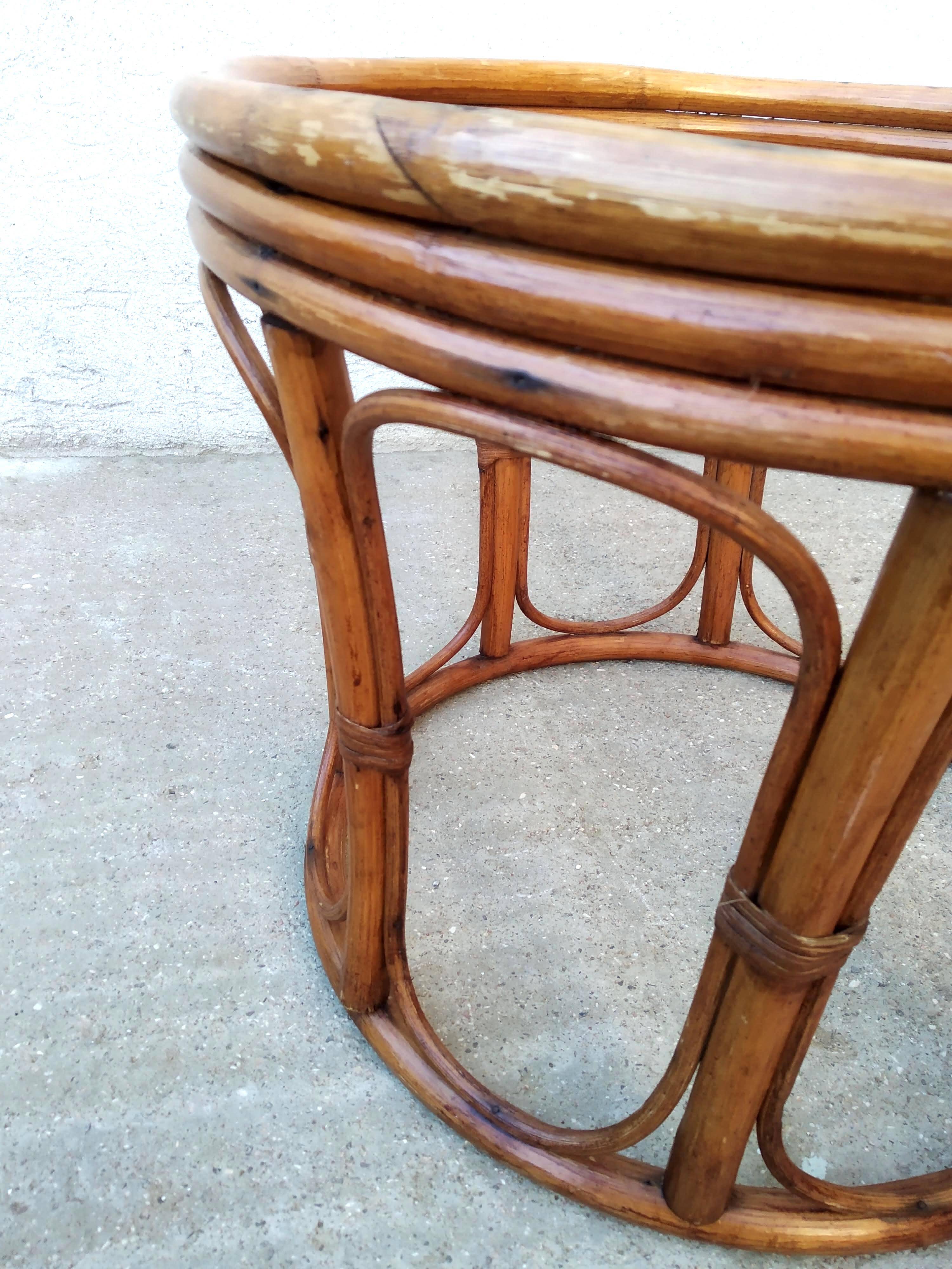 Table tabouret en rotin et verre vintage