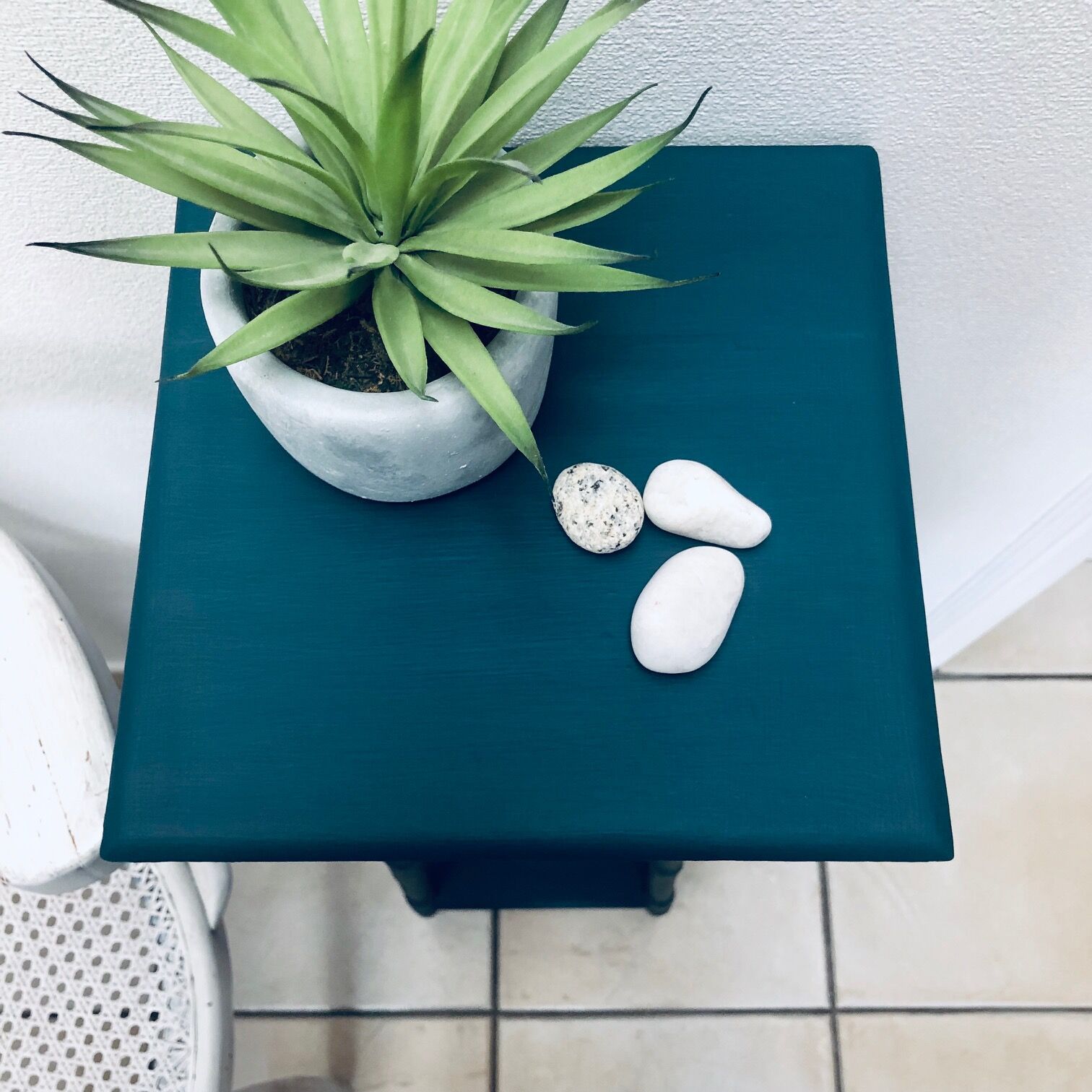 High wooden sellette, renovated