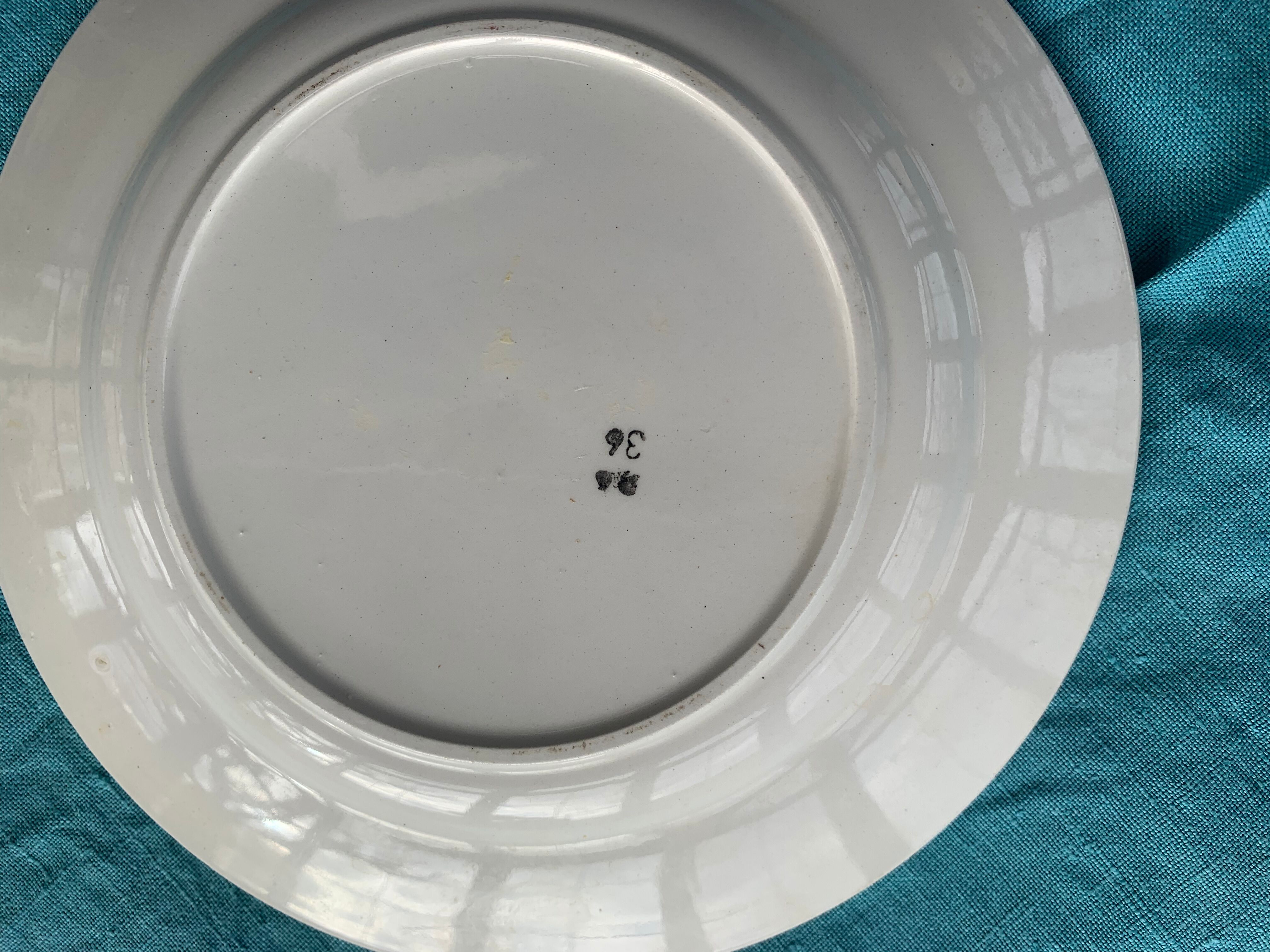 6 small plates with yellow borders and floral pattern gold antiques