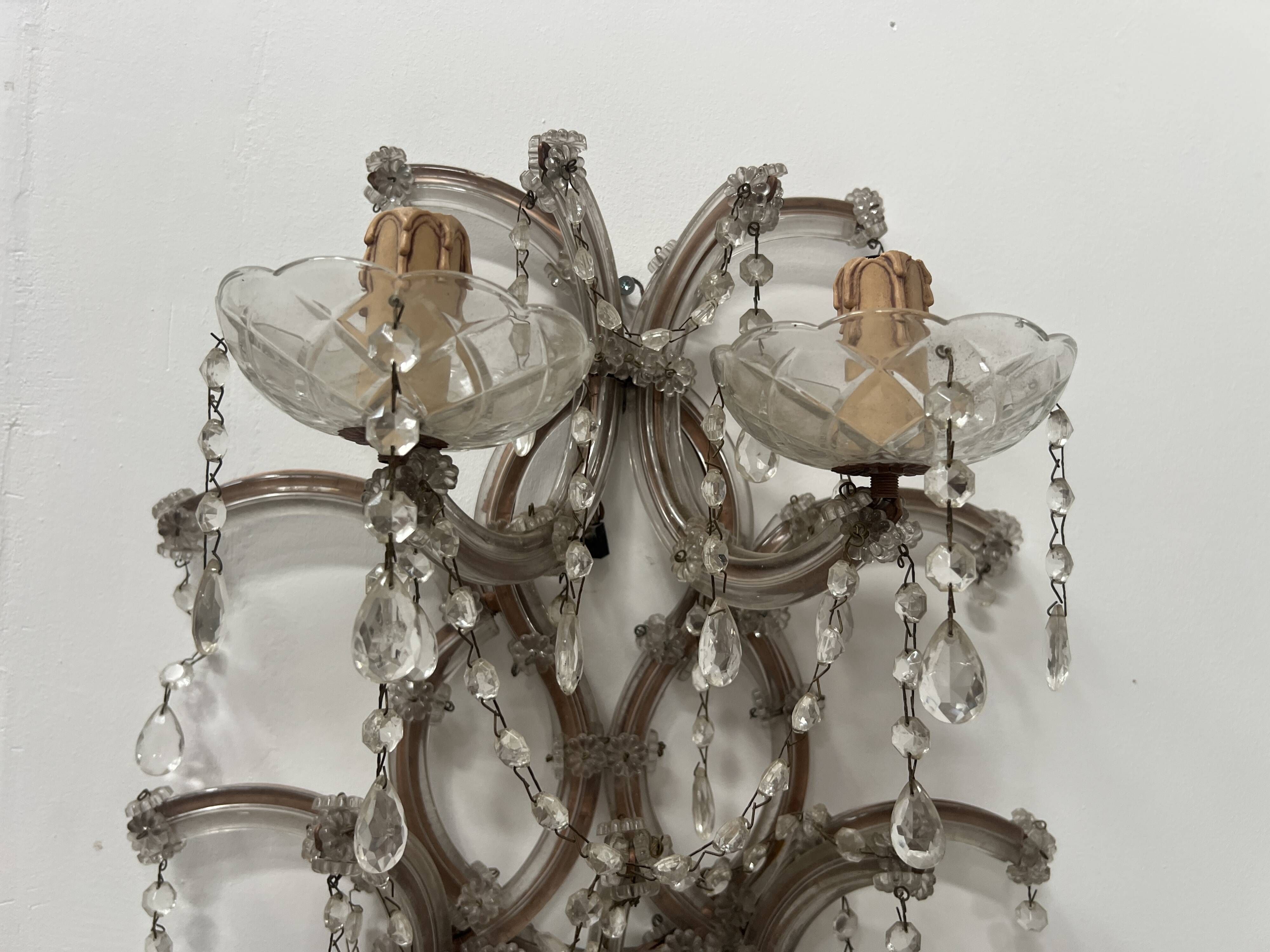 Pair of "Marie Thérèse" wall lights Brass frame glass and pendants 20th century