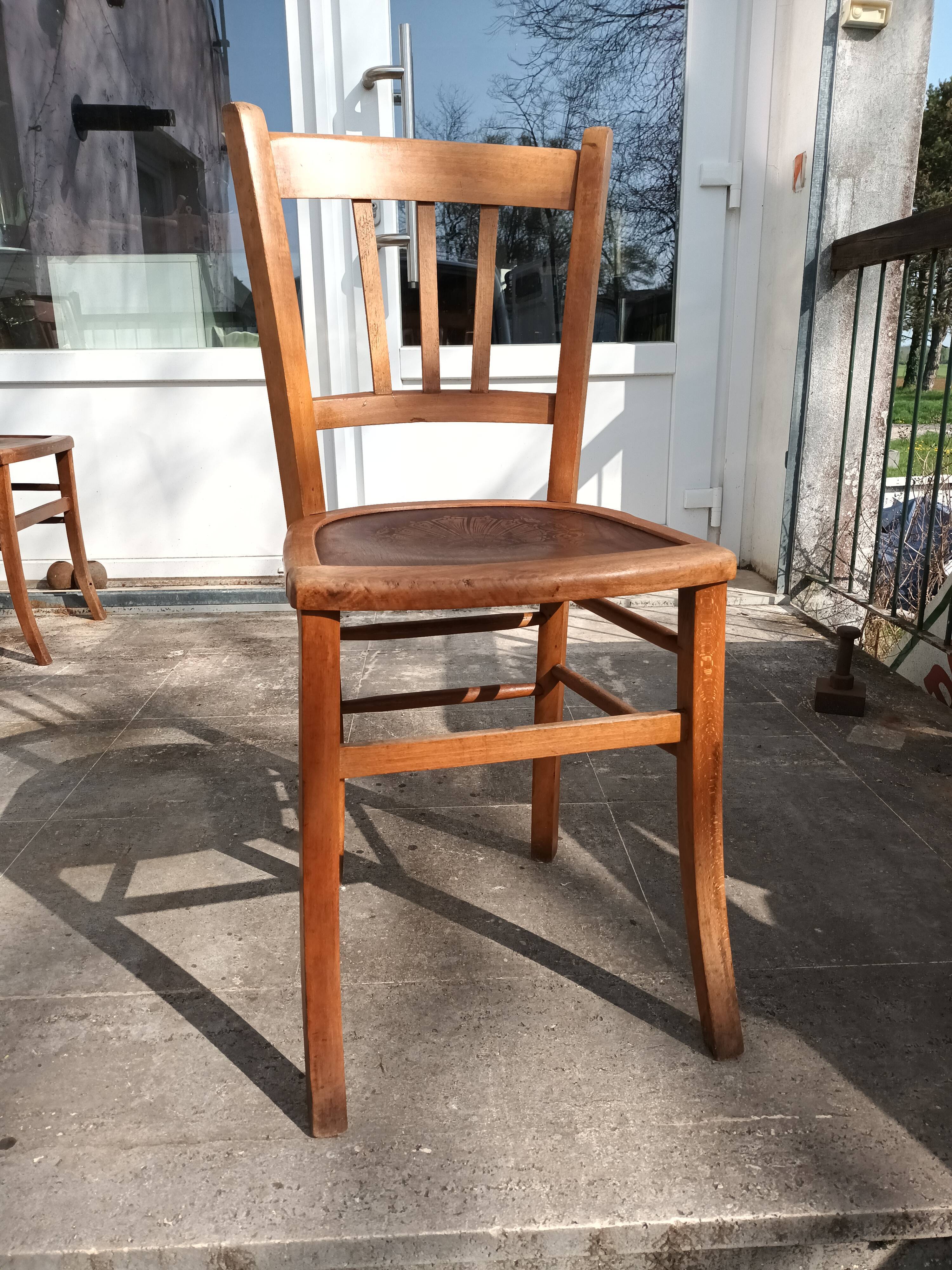 bistro chair