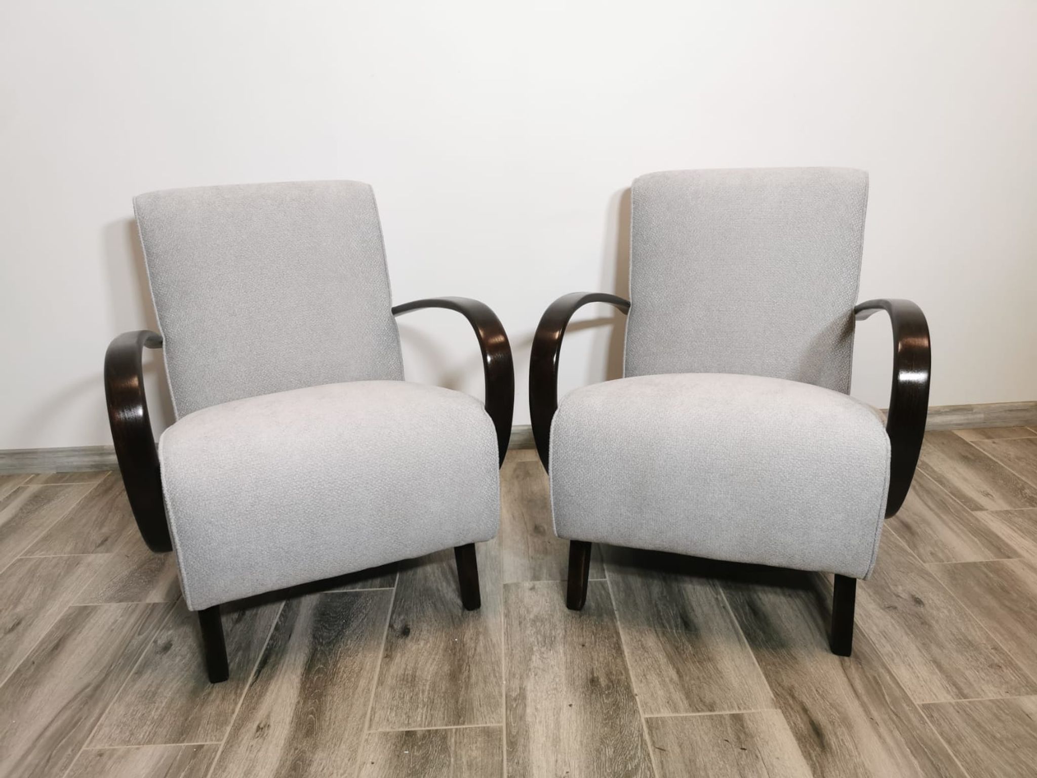 Fauteuils de Jindrich Halabala, années 1940, Set de 2