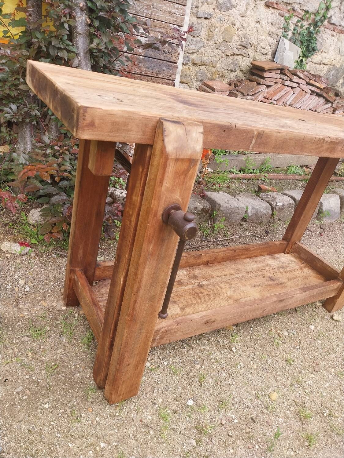 Wooden carpenter's workbench