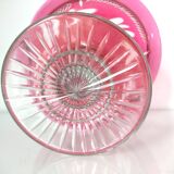 Coupe en verre rose taillé