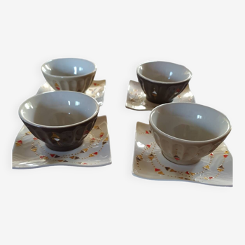 Small bowls with saucers