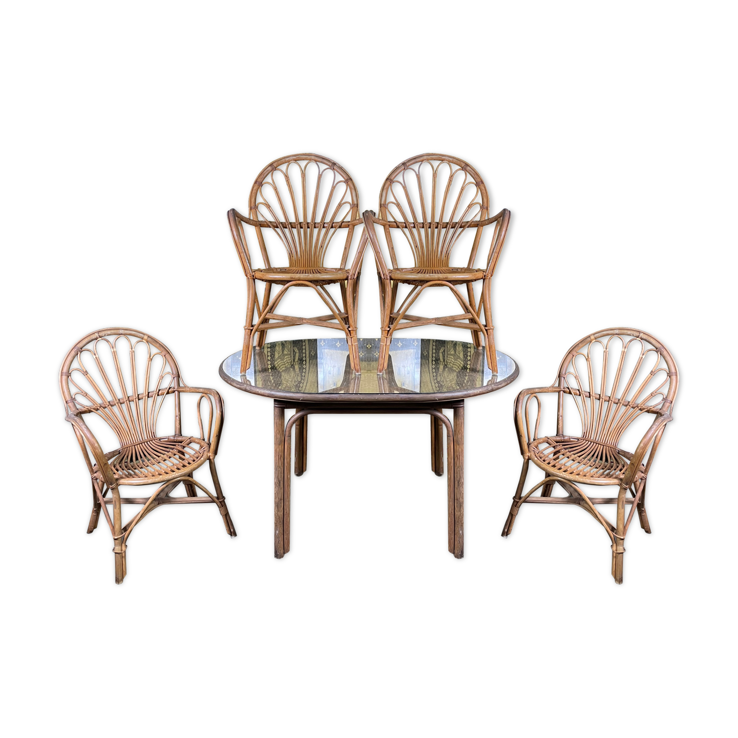 Garden furniture in rattan table and 4 armchairs